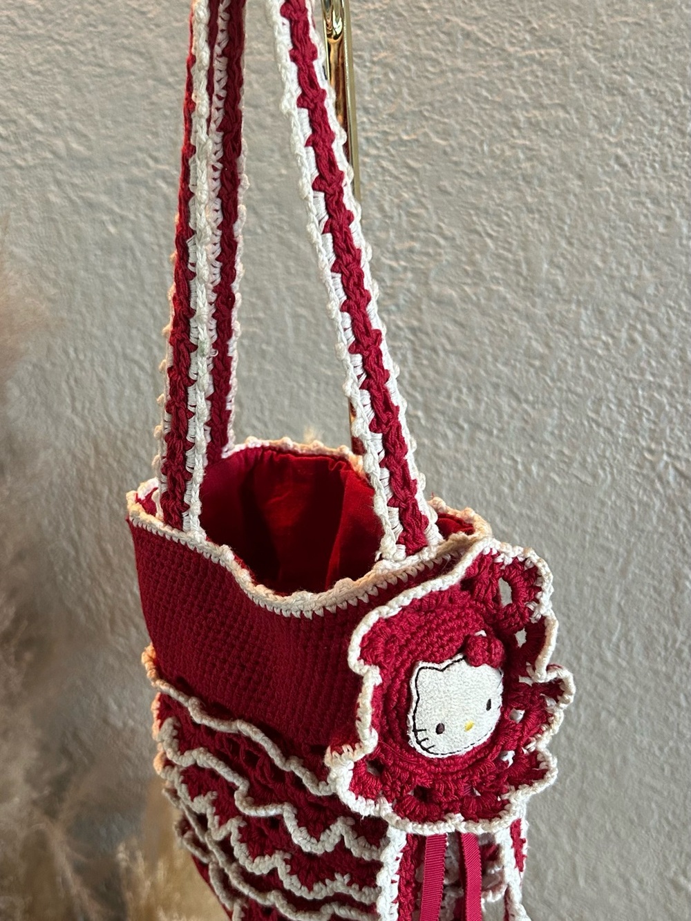VTG Y2K Sanrio Smiles Hello Kitty Crochet Ruffle Shoulder Bag Coquette Red White